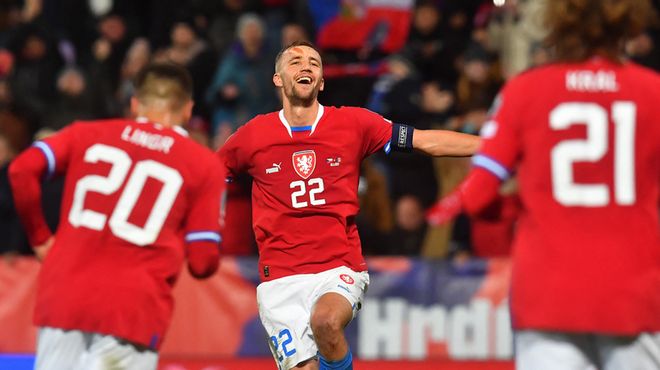 进入季后赛 进入季后赛