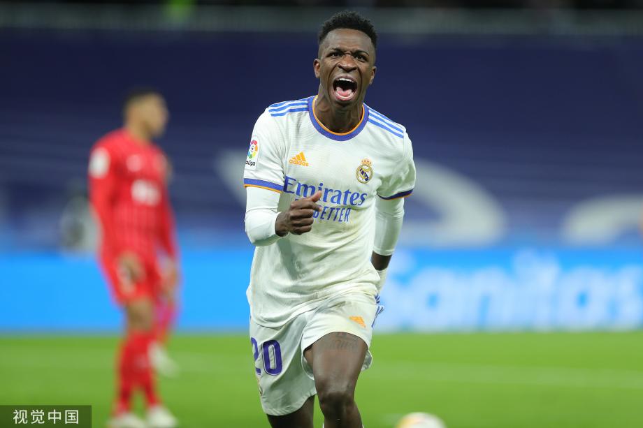 现出了炉火 现出了炉火