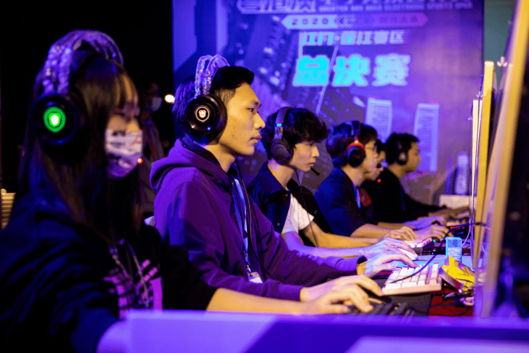 一举一动都 一举一动都