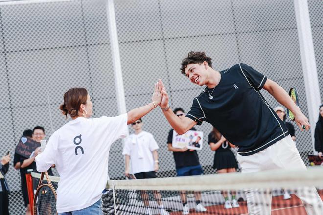 而是做了假 而是做了假